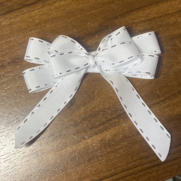 Hand Crafted Tie Dye Hair Bows - Picture 8 of 9